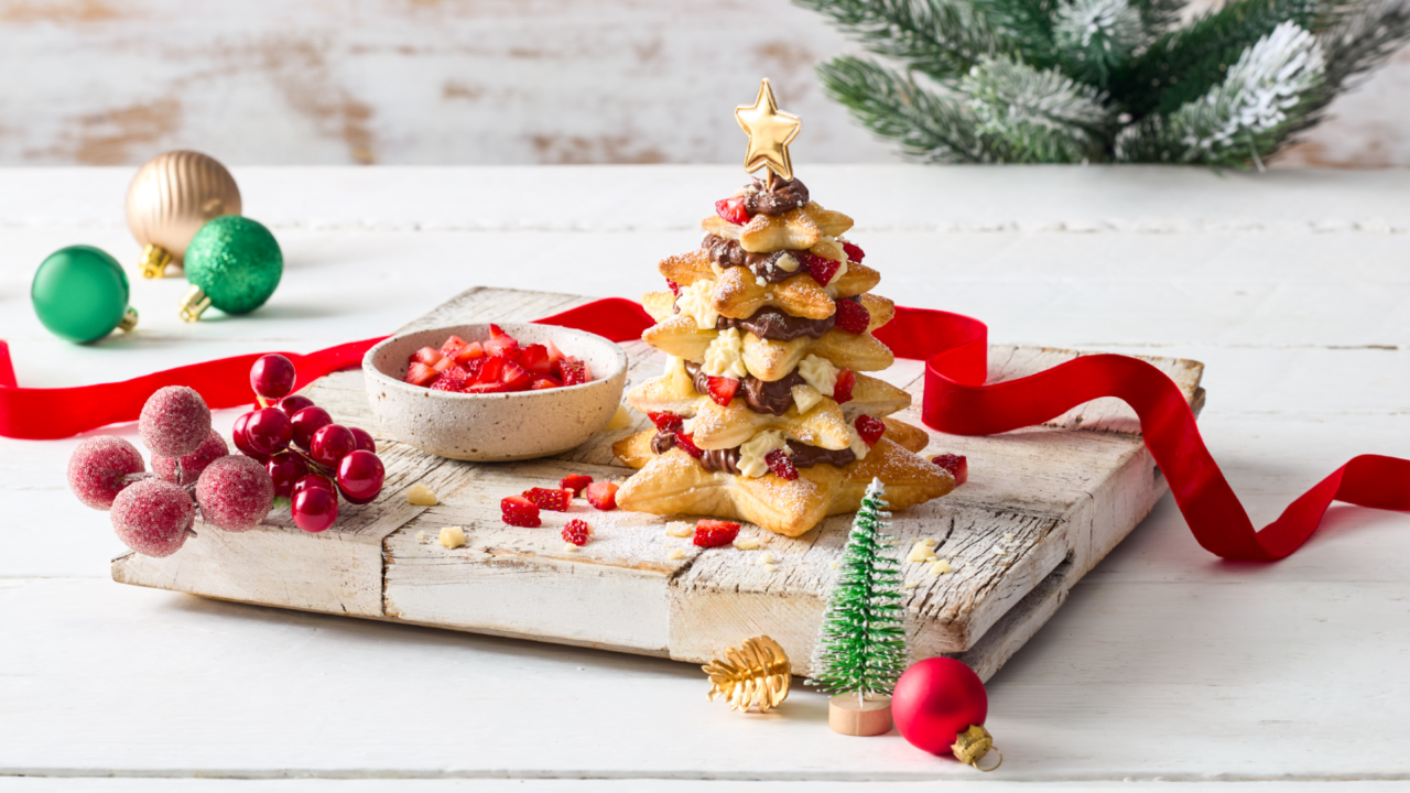 Pampas™ Puff Pastry Christmas Tree with Nutella®​
