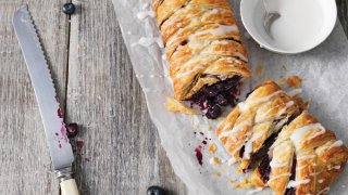 ALMOND AND BLUEBERRY DANISH