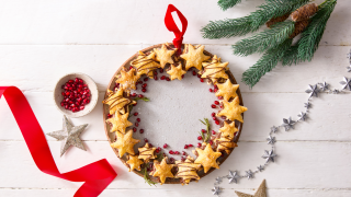 Pampas™ Puff Pastry Star Wreath with Nutella®​